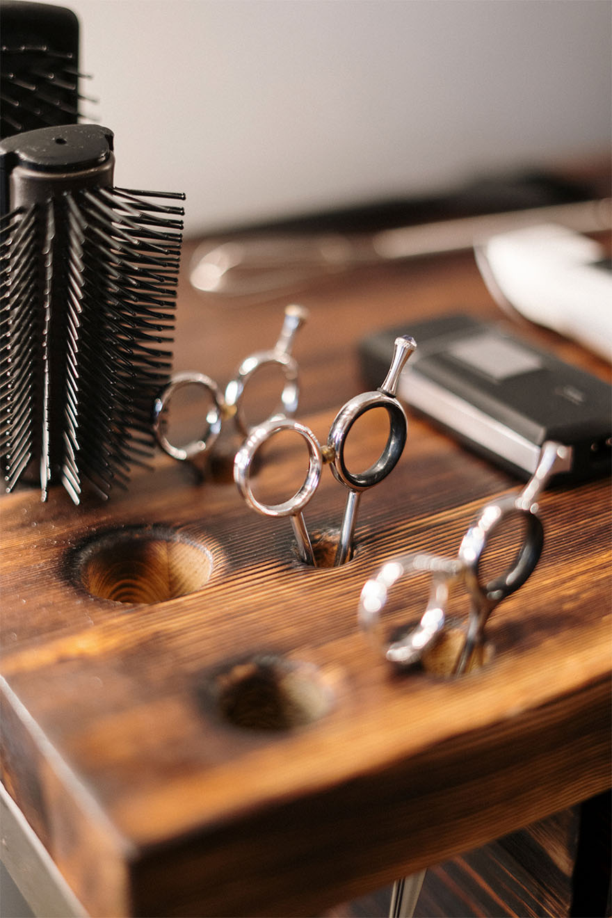 hair-salon-with-clippers